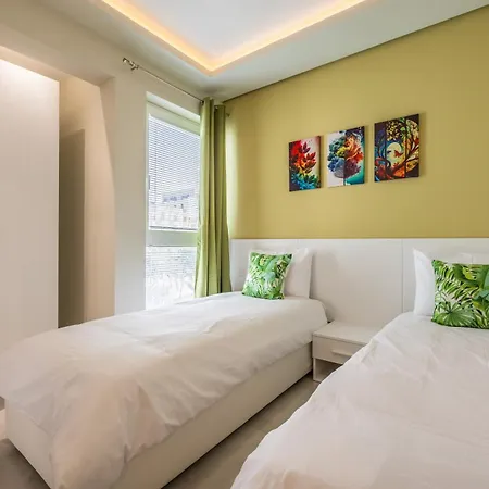Apartment Palm Grove *