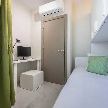 Апартаменты Palm Grove